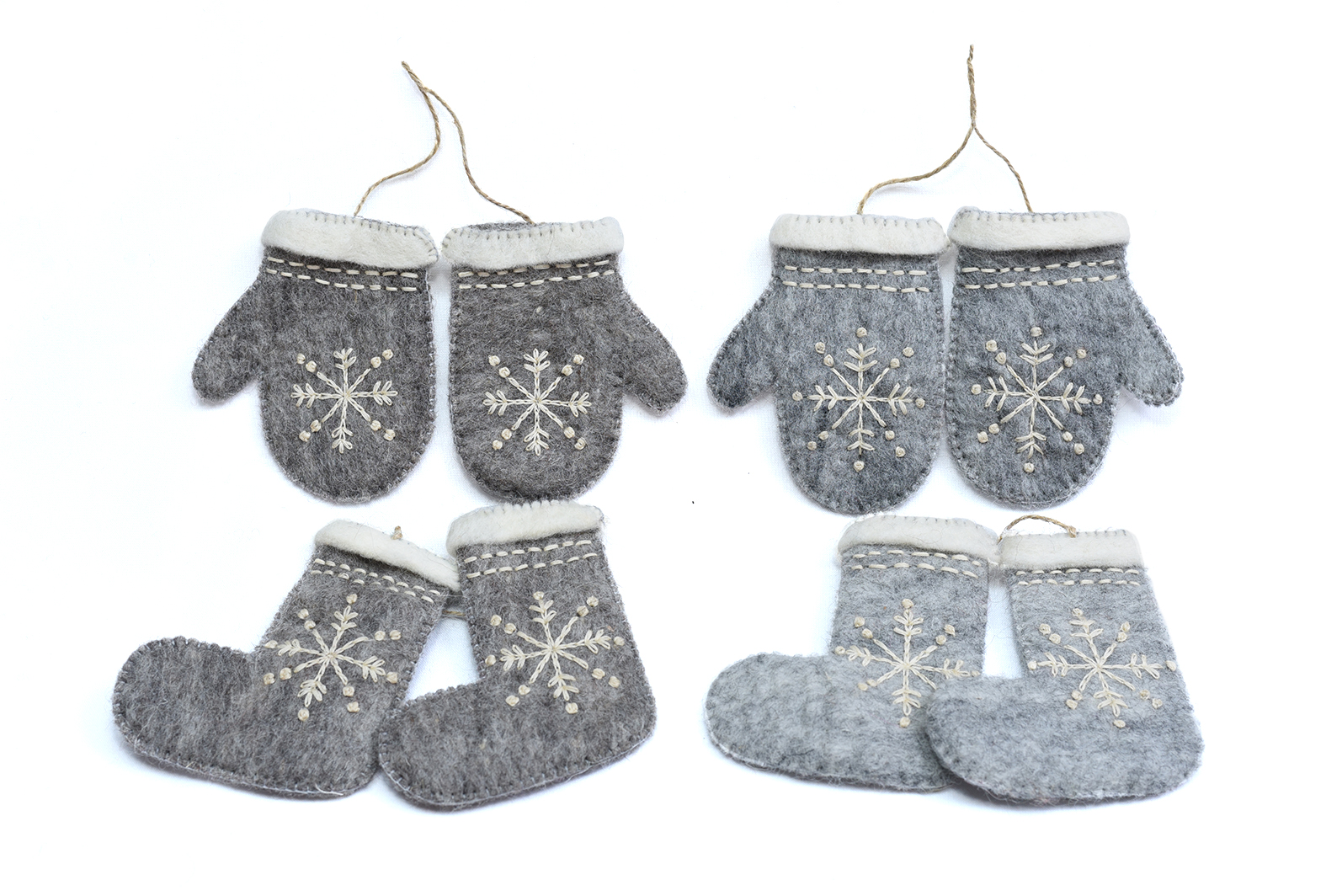 Mitton & socks ornament