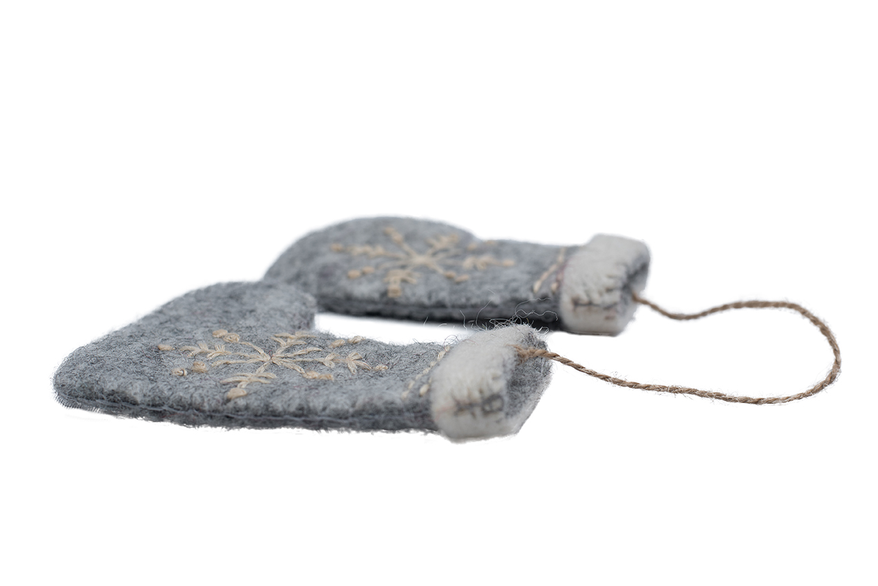 Mitton & socks ornament