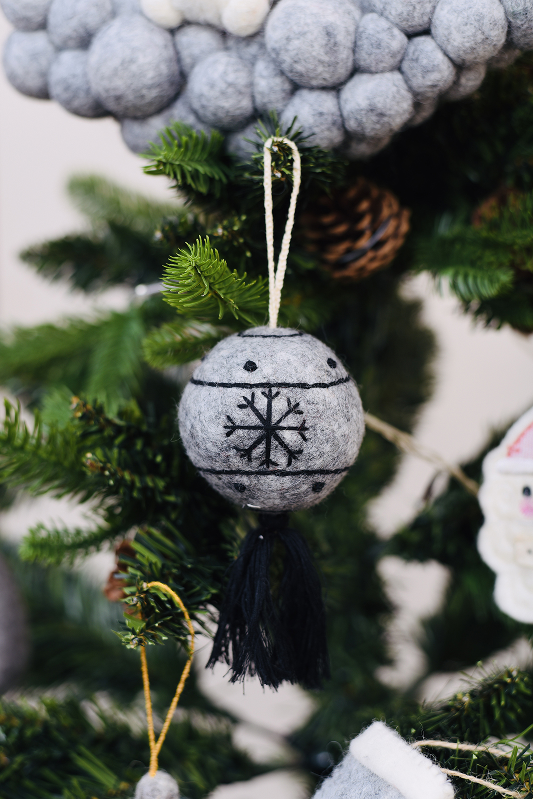 Tassel ornament set (2 in 1)