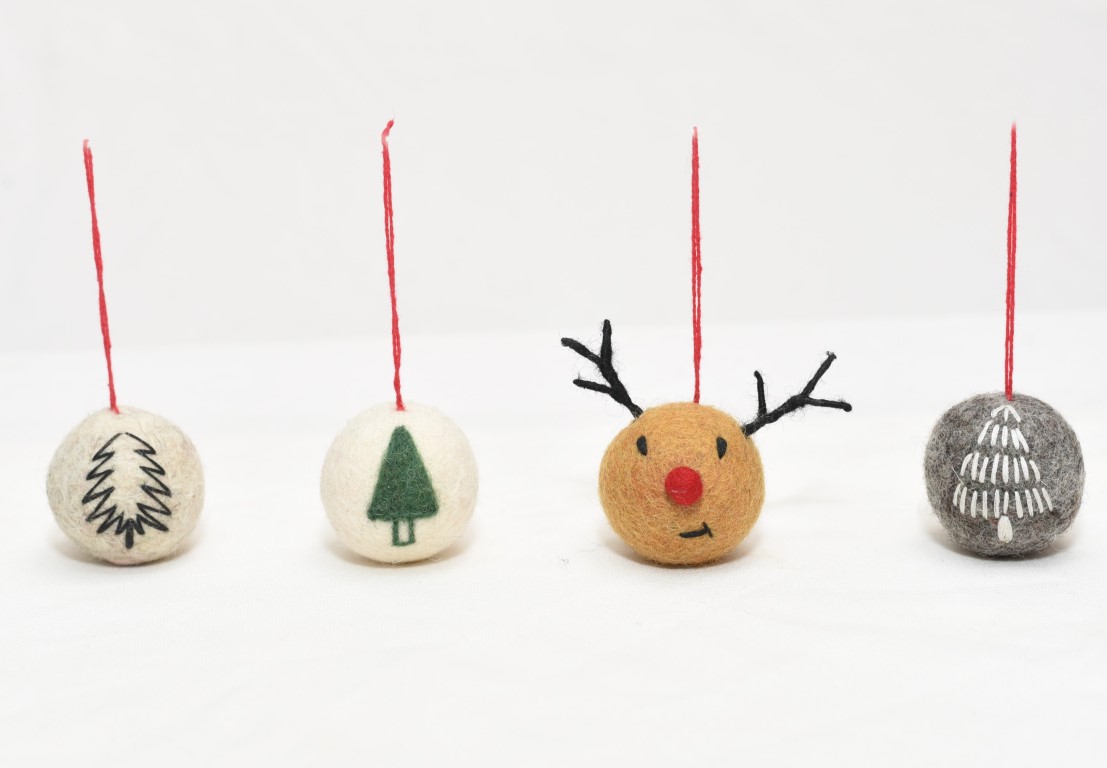 Mini Tree & Deer ornaments